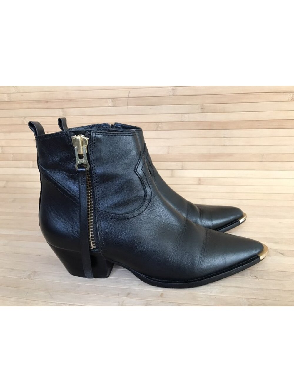 Schutz Black Leather Traci Ankle Boot Gold Tip & Hardware ankle boots bootie 6.5